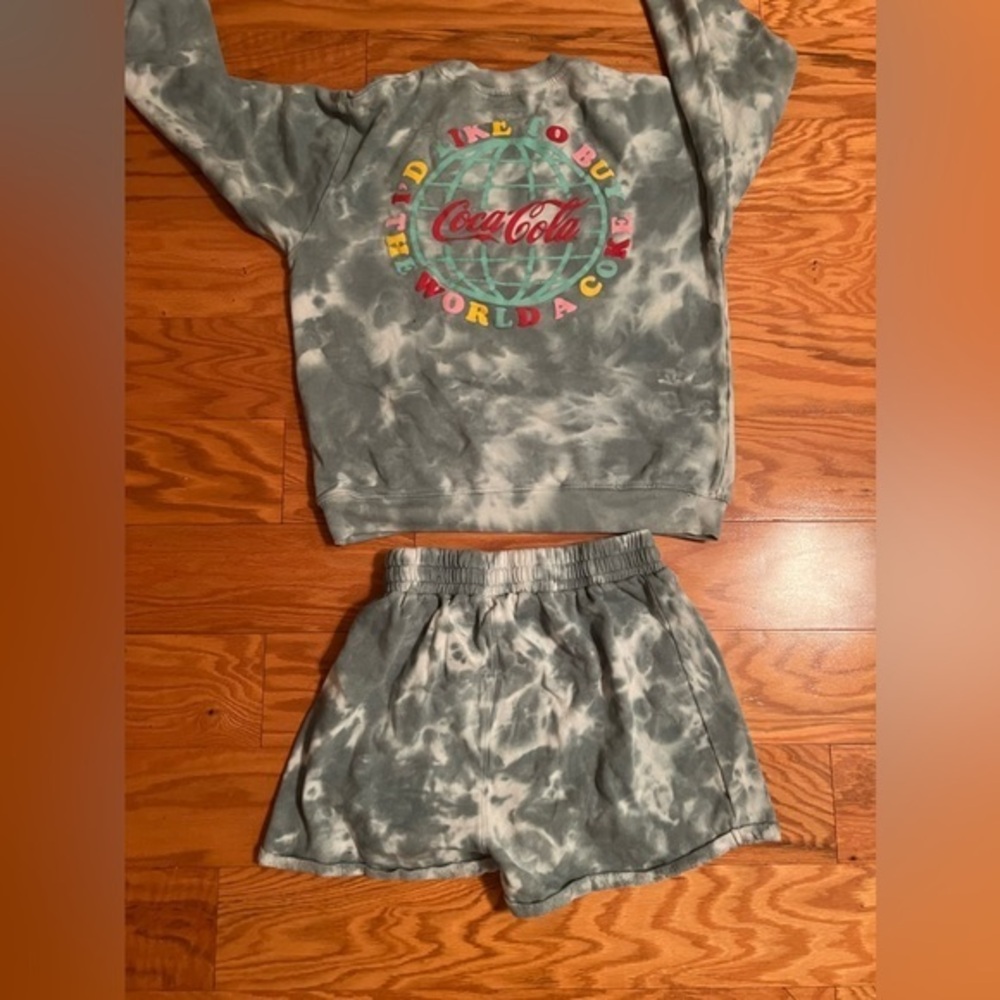 Coca Cola Short Set, Size M